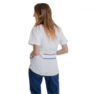 Chaqueta con martingala